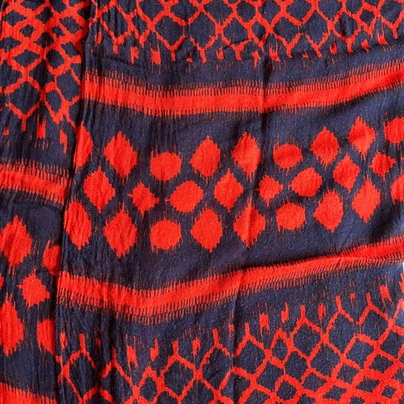 Stella & Dot navy and red patterned scarf - Picture 4 of 4